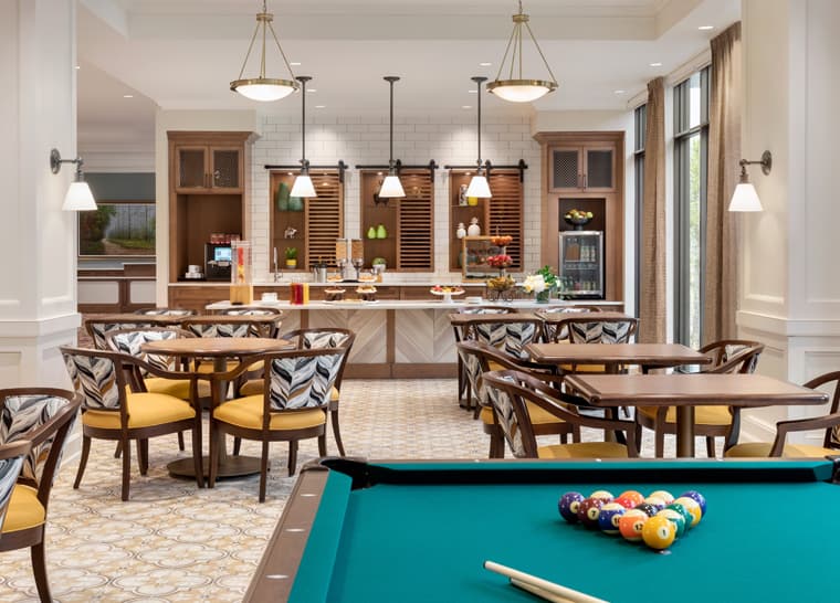 Amica Pickering Premium Living Spaces Panel Amica Pickering - Bistro