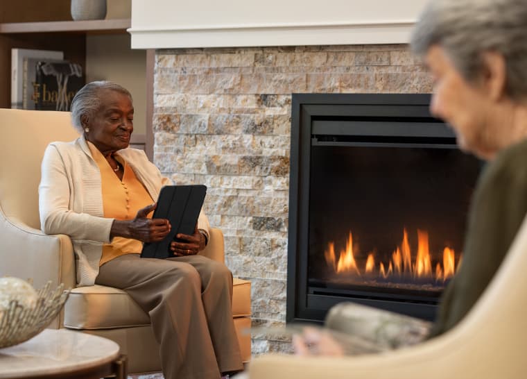 UN-AL-Amenities-Fireside-Website-Panel UN-AL-Amenities-Fireside-Website-Panel