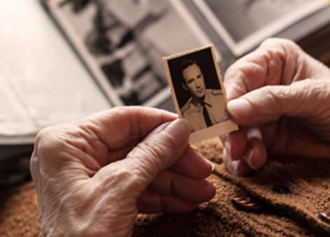 Memory Care Guide Panel Amica Senior Lifestyles | Memory Care guide for Seniors